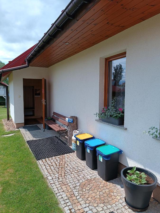 Mala Chatka Caloroczny Domek Krzeszow  Exterior foto