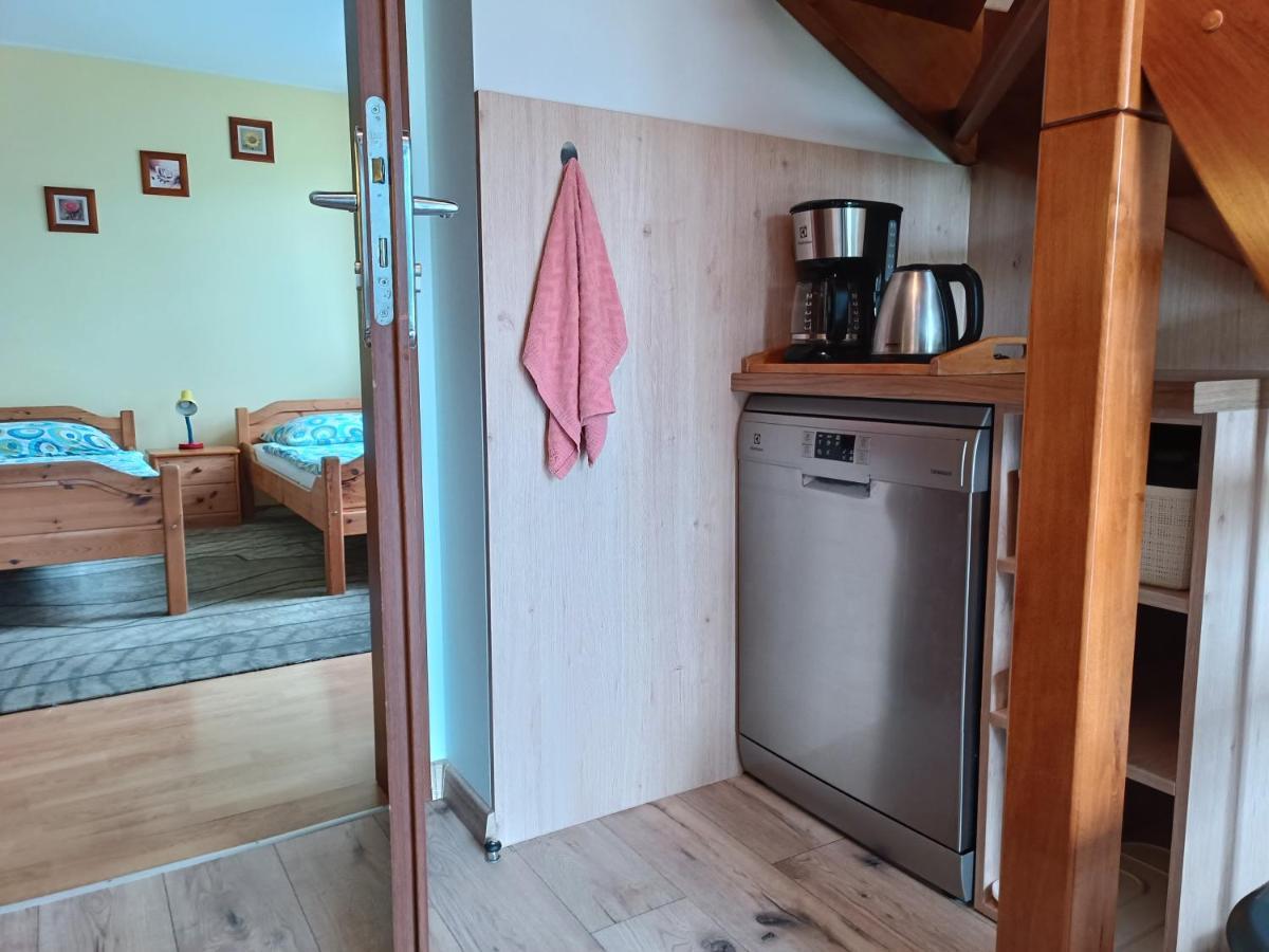 Mala Chatka Caloroczny Domek Krzeszow  Exterior foto