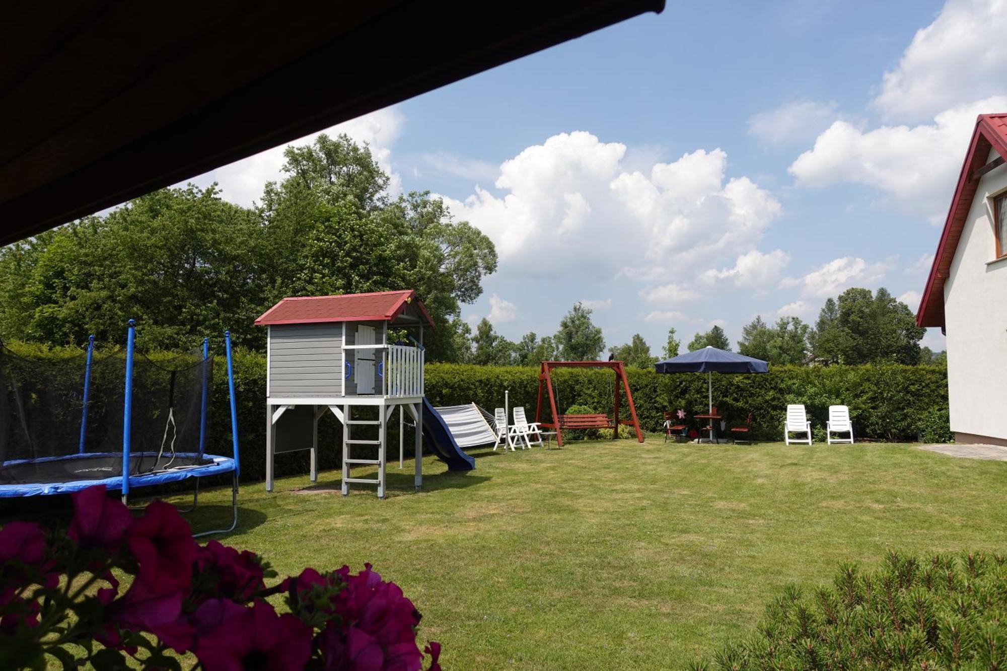 Mala Chatka Caloroczny Domek Krzeszow  Exterior foto