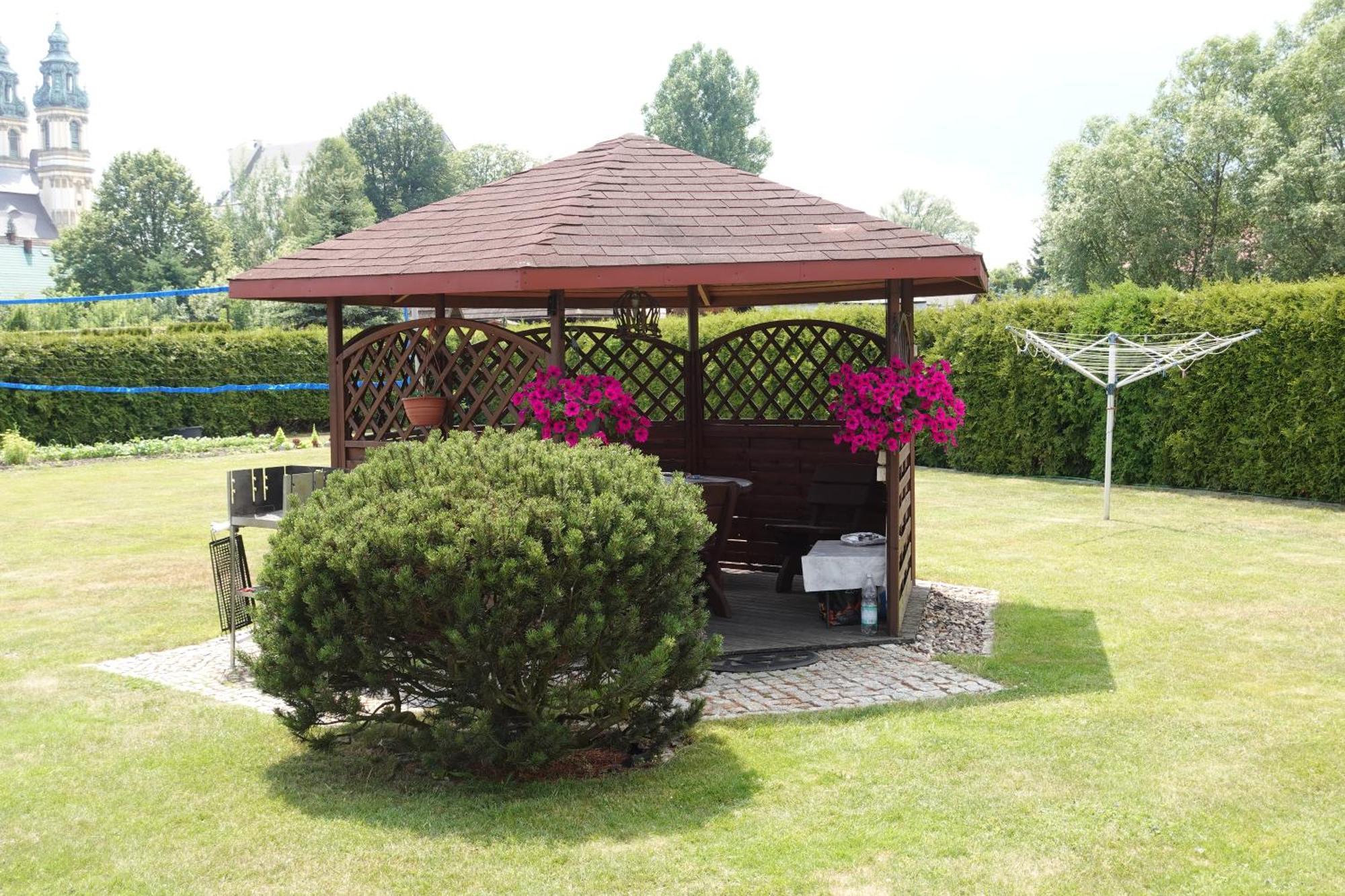 Mala Chatka Caloroczny Domek Krzeszow  Exterior foto